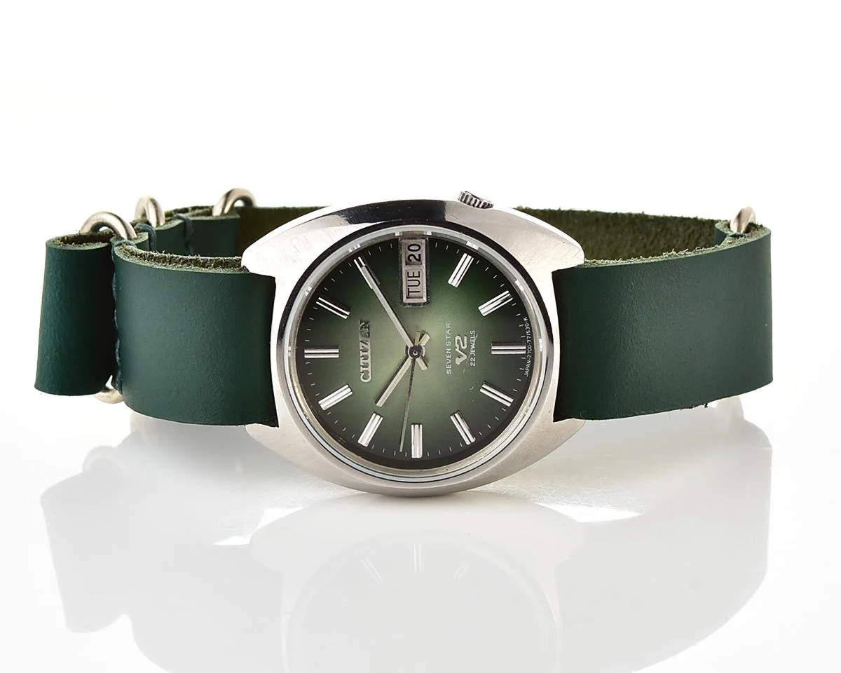 昭和レトロ　ヴィンテージ セキグチ製　こんにちわに　深緑　S&Mサイズ Vintage Citizen Seven Star V2 Automatic with Emerald Green