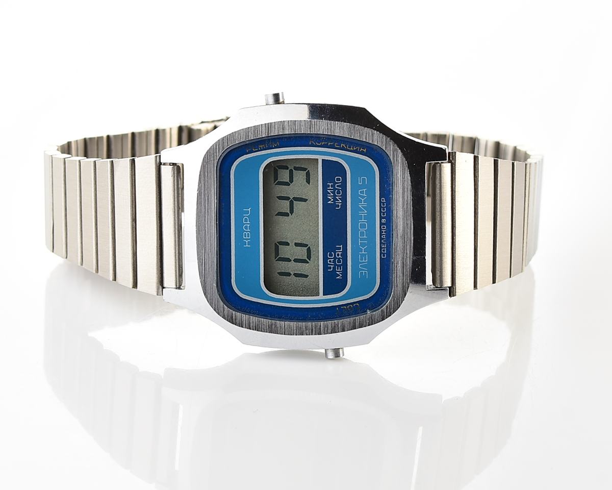 Vintage soviet digital watch Electronika 5