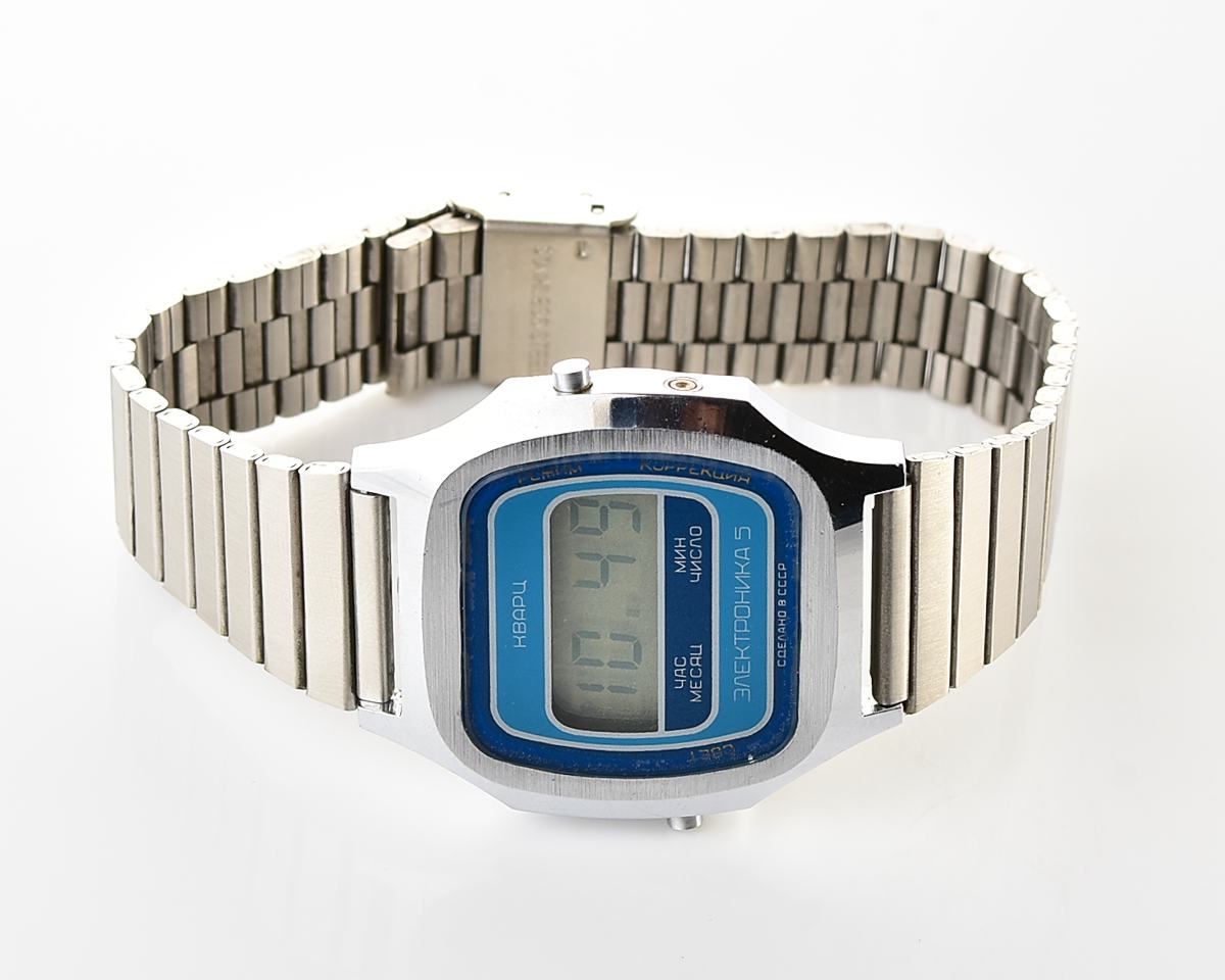 Vintage soviet digital watch Electronika 5