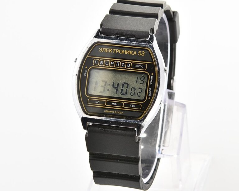 Digital vintage USSR wristwatch Electronika-53 with silicon strap