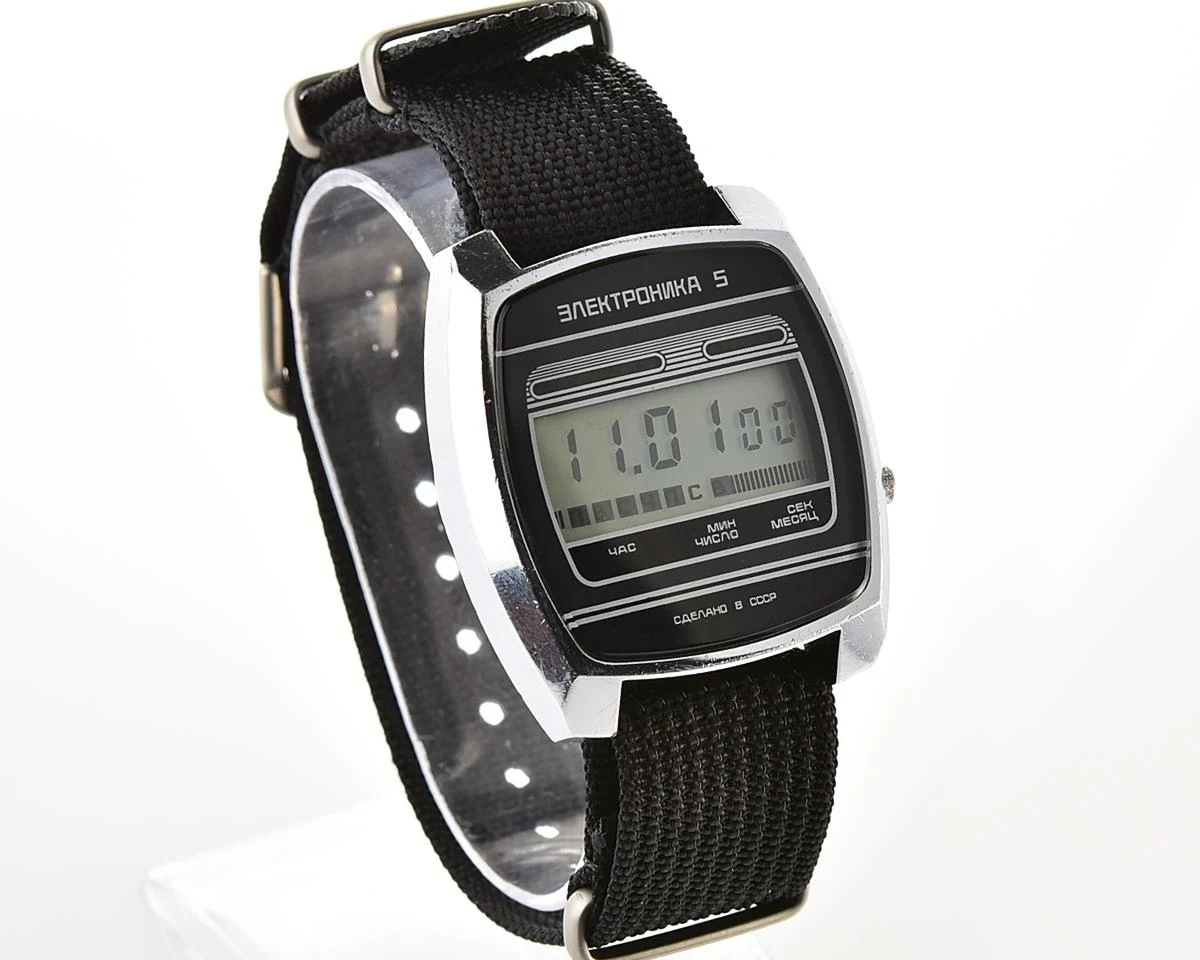 Large vintage USSR digital watch Electronika 5 with nylon NATO strap