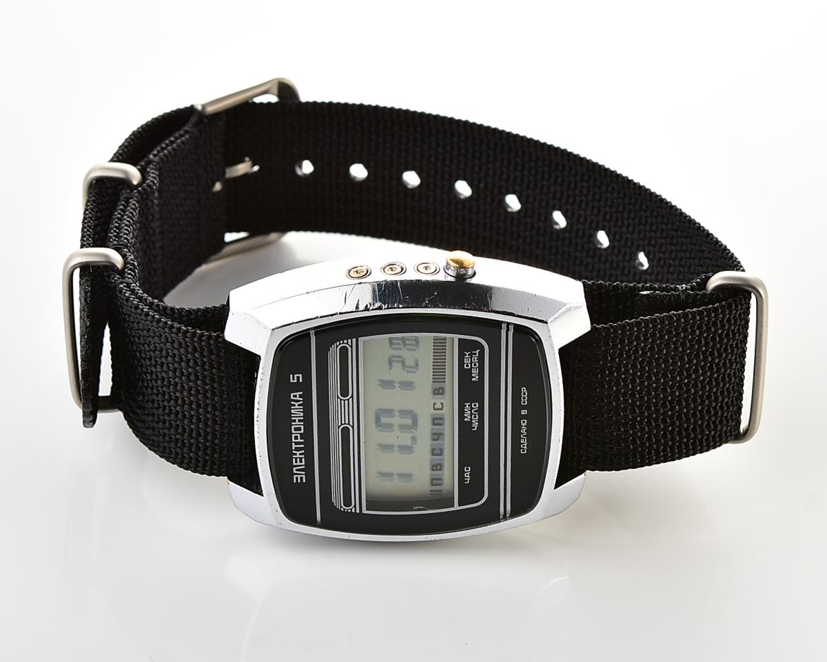 Large vintage USSR digital watch Electronika 5 with nylon NATO strap
