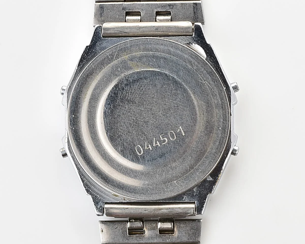 Digital vintage USSR wristwatch Electronika 52B - with two melodies & intermittent signal