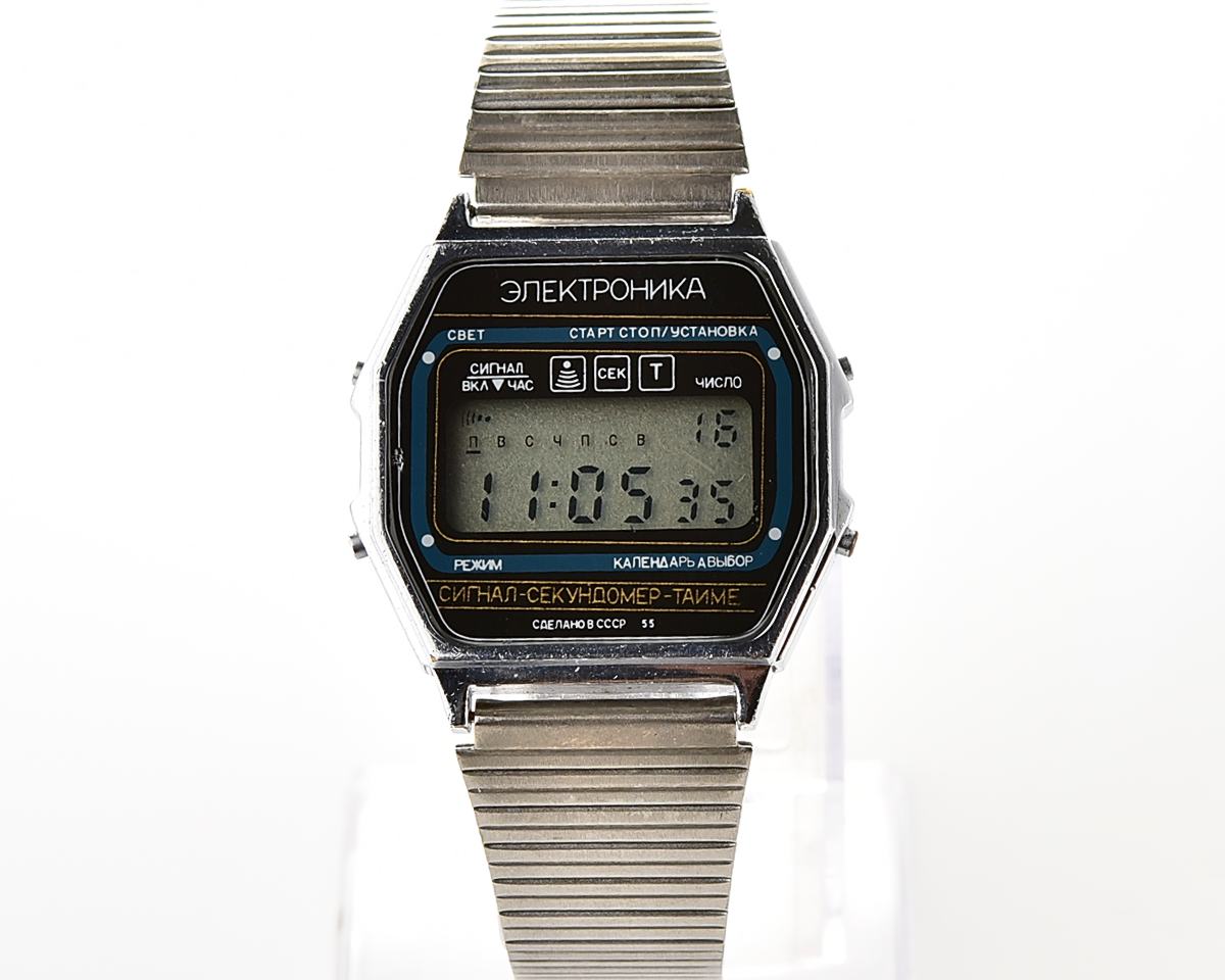 Digital vintage USSR wristwatch Electronika 55 - alarm chronograph