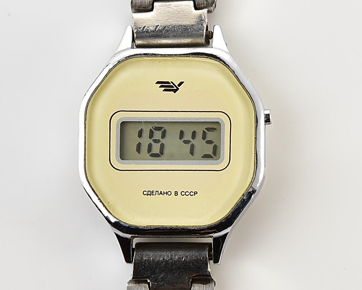 Digital vintage USSR wristwatch Electronika with stainless steel bracelet for ladies