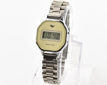 Digital vintage USSR wristwatch Electronika with stainless steel bracelet for ladies