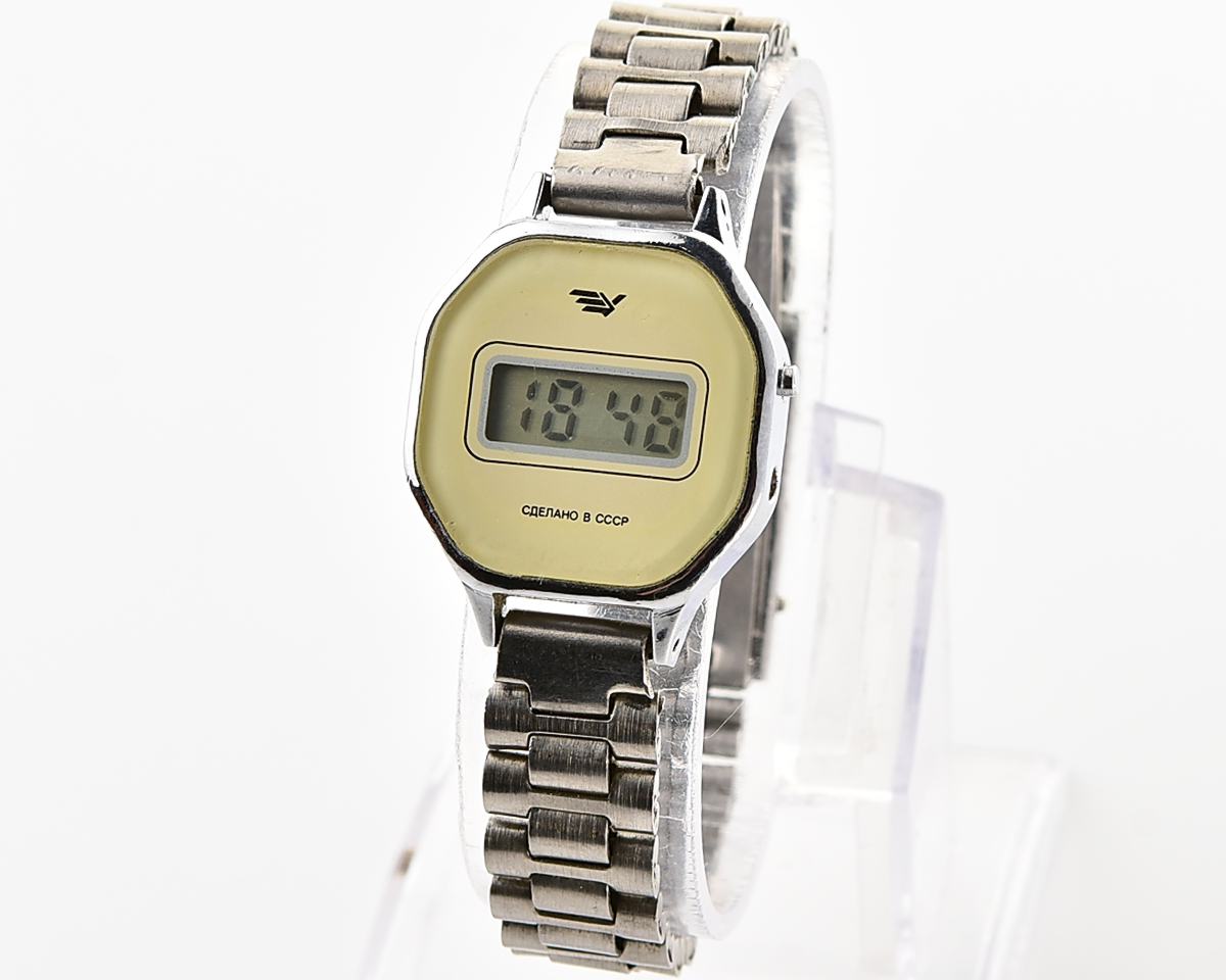 Digital vintage USSR wristwatch Electronika with stainless steel bracelet for ladies