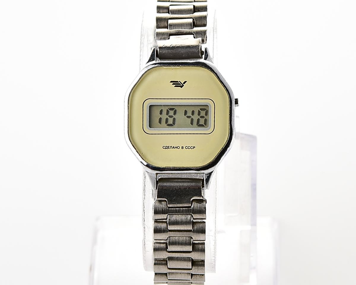 Digital vintage USSR wristwatch Electronika with stainless steel bracelet for ladies