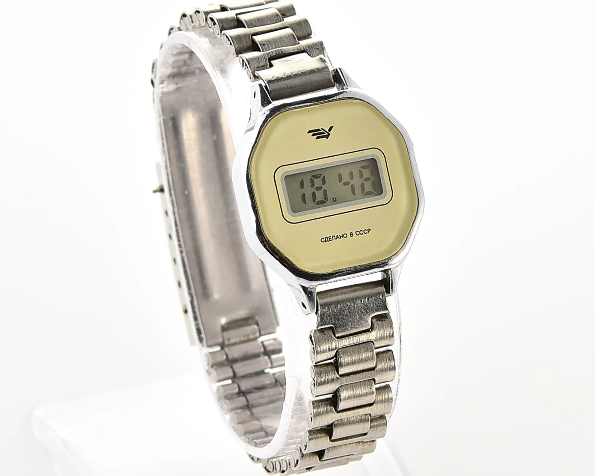 Digital vintage USSR wristwatch Electronika with stainless steel bracelet for ladies