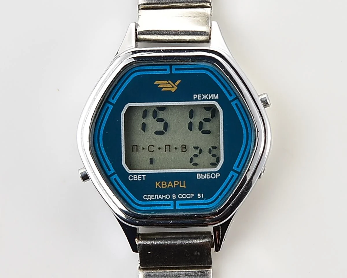 Digital vintage USSR wristwatch Electronika-51 with stainless steel bracelet for ladies