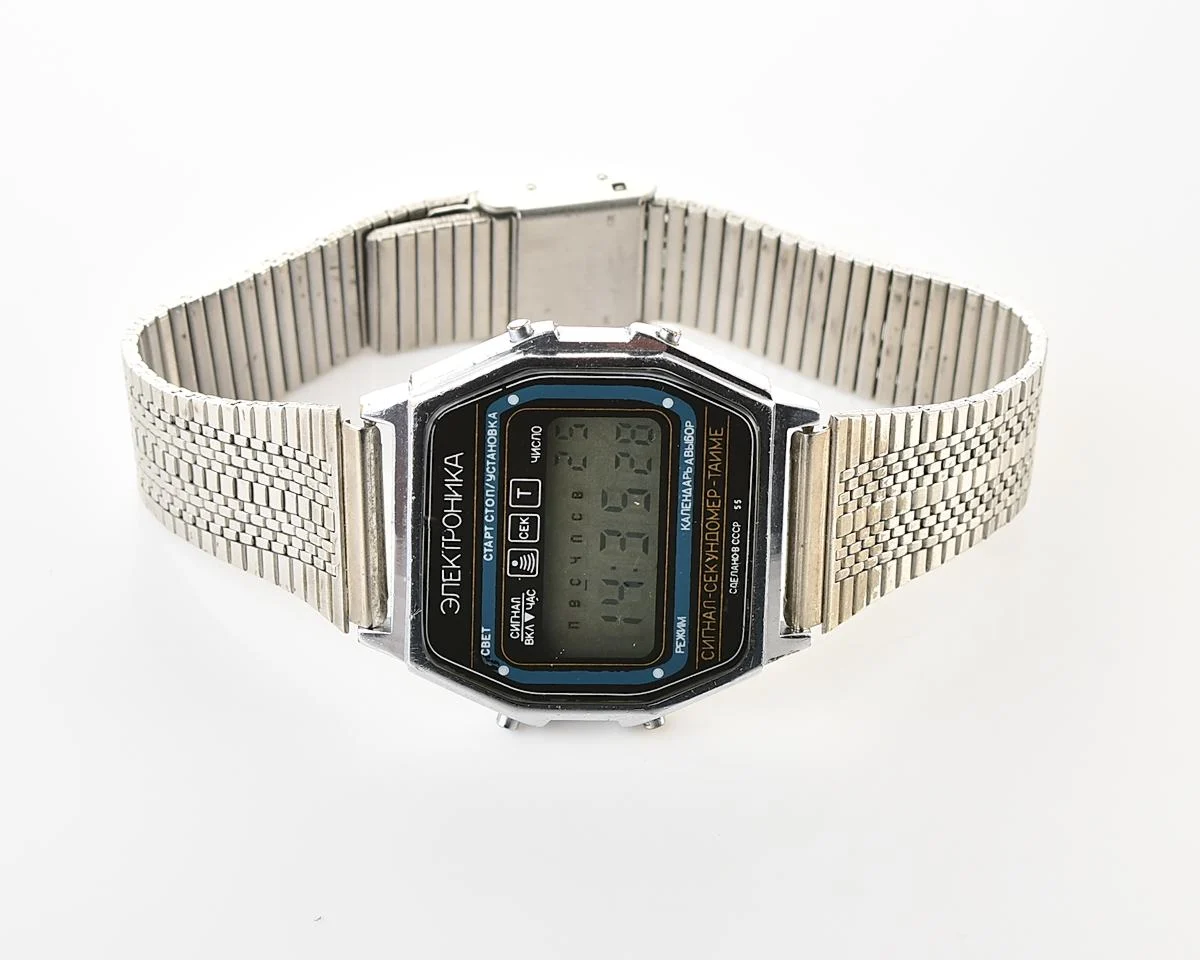 Digital vintage USSR wristwatch Electronika 55 - alarm chronograph