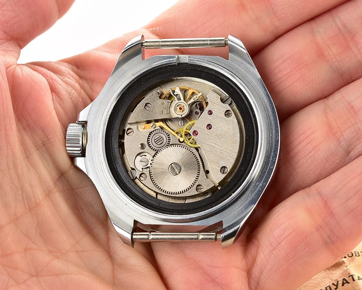 TIME CAPSULE: Vostok Komandirskie Tank mechanical watch – New Old Stock (NOS)!