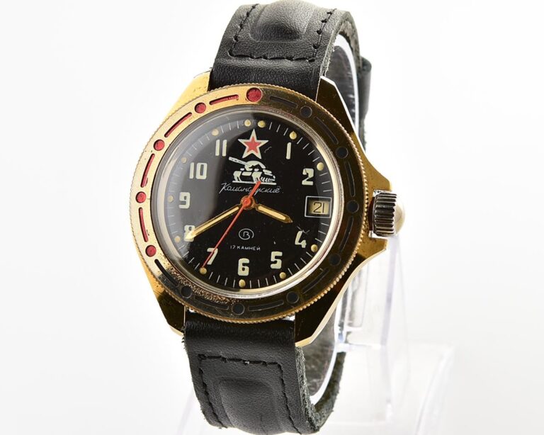Vostok Komandirskie TANK mechanical wristwatch