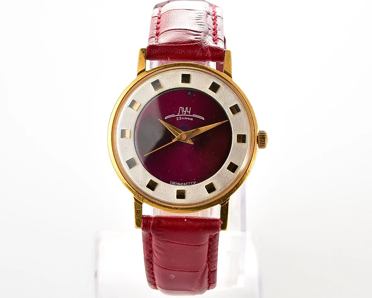 Soviet gold-plated vintage mechanical watch Luch with rare duotone dial!