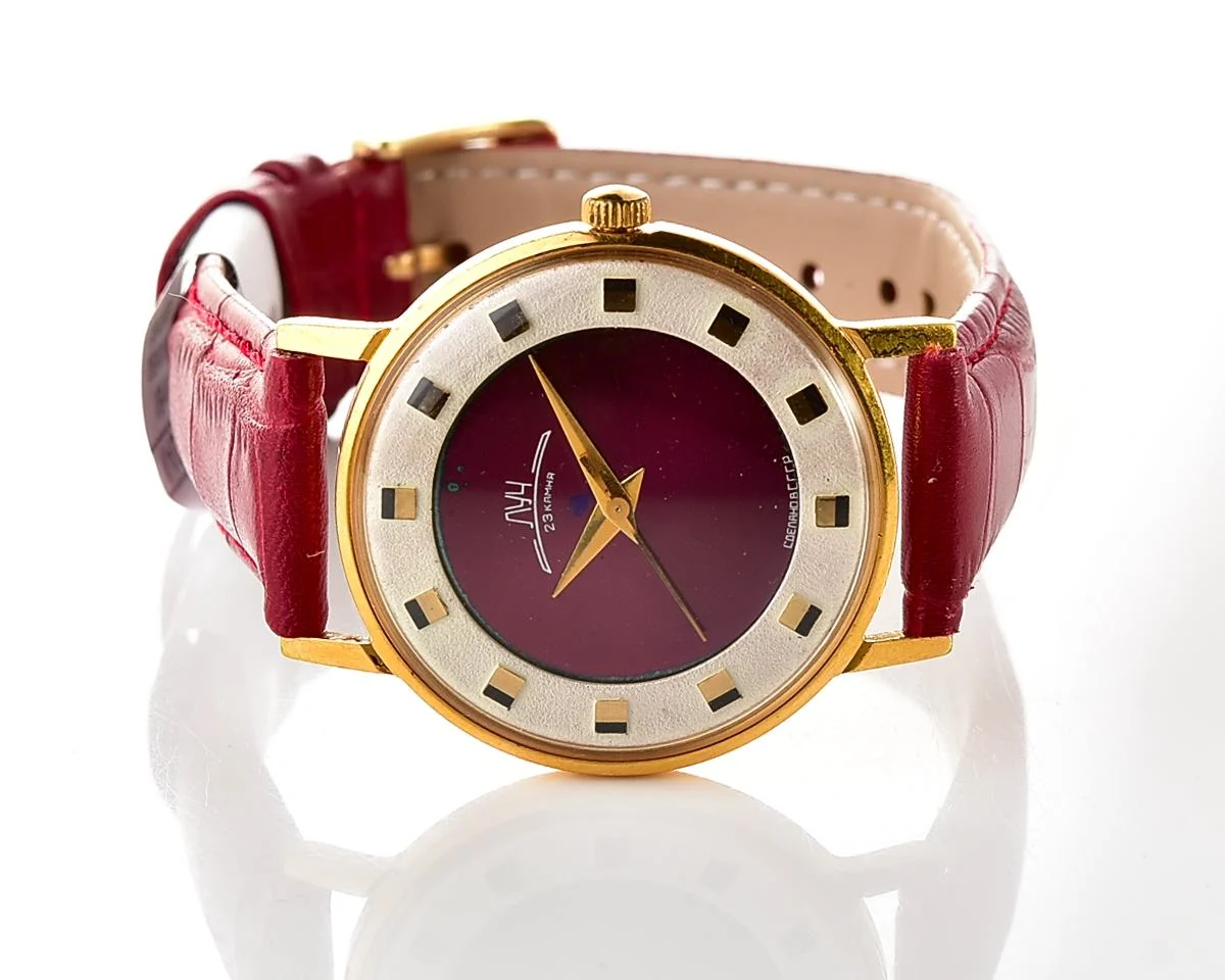 Soviet gold-plated vintage mechanical watch Luch with rare duotone dial!