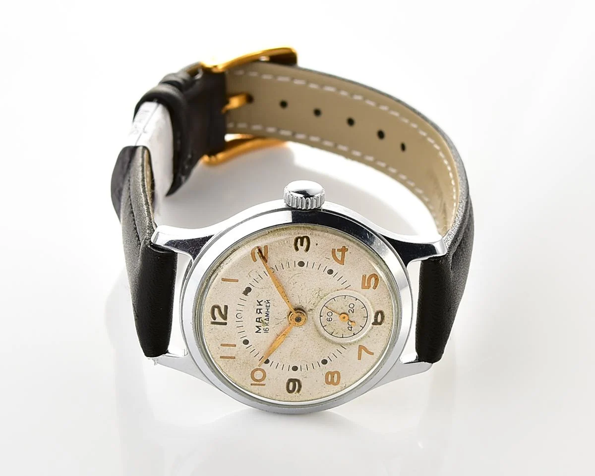 Excellent vintage Soviet Mayak mechanical watch, PChZ from 1950s