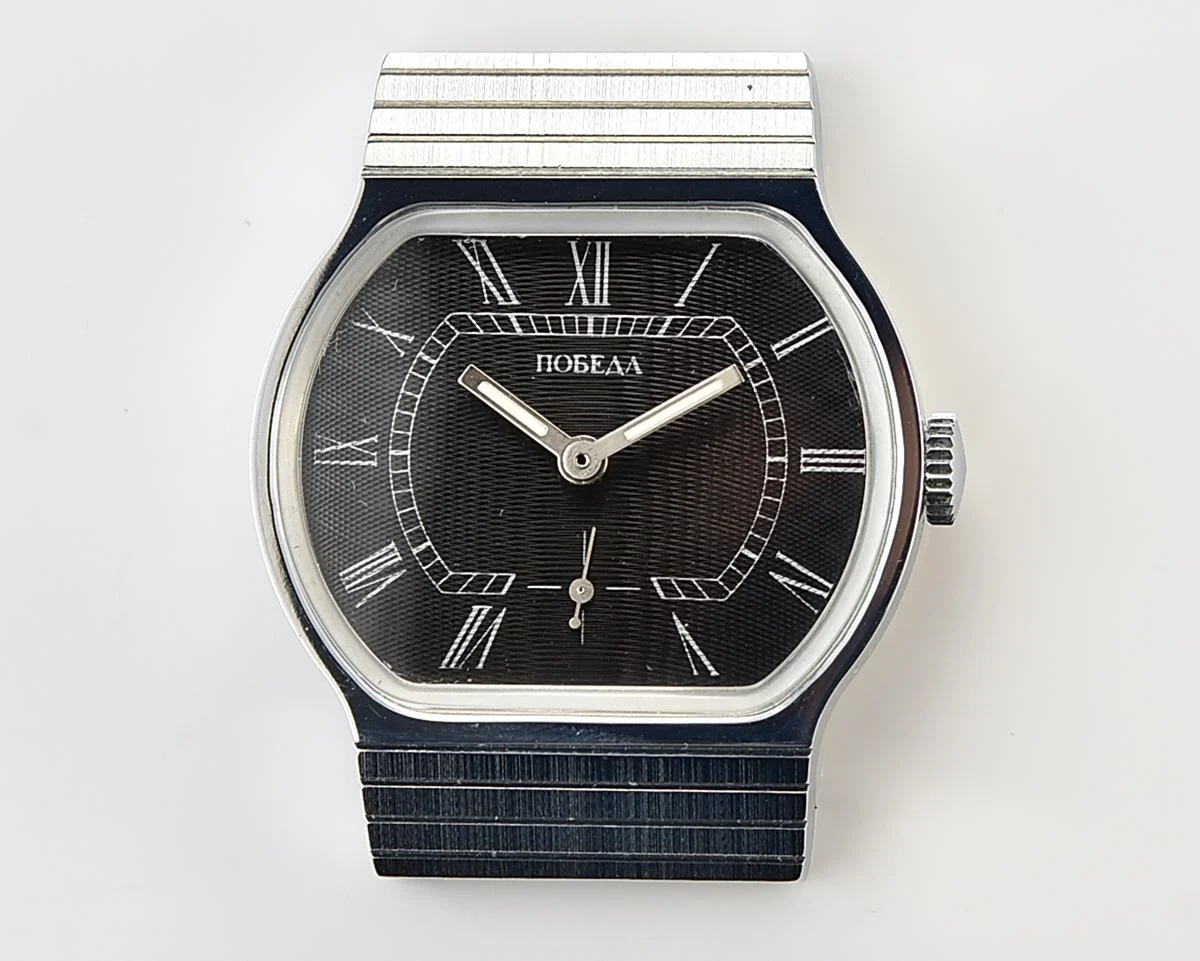 Excellent Soviet mechanical Pobeda watch in box