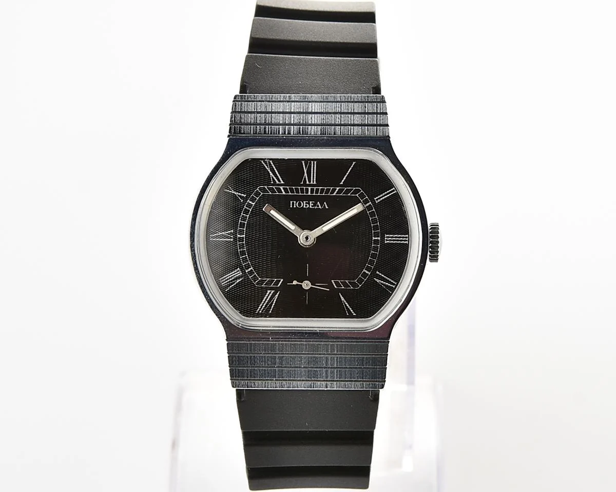 Excellent Soviet mechanical Pobeda watch in box