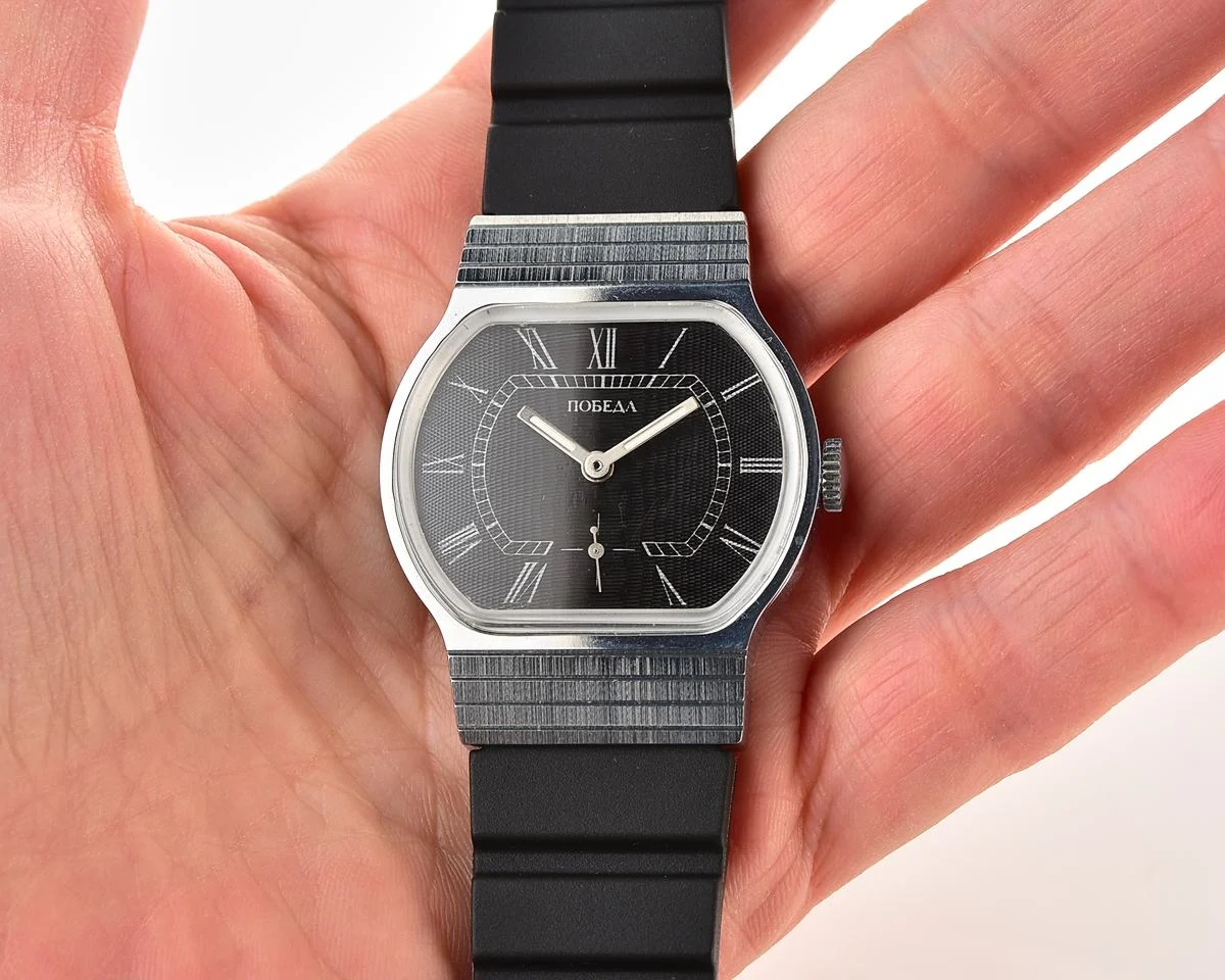 Excellent Soviet mechanical Pobeda watch in box