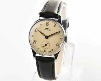 Excellent Soviet vintage mechanical Pobeda watch, 2MChZ from 3rd quarter 1955!