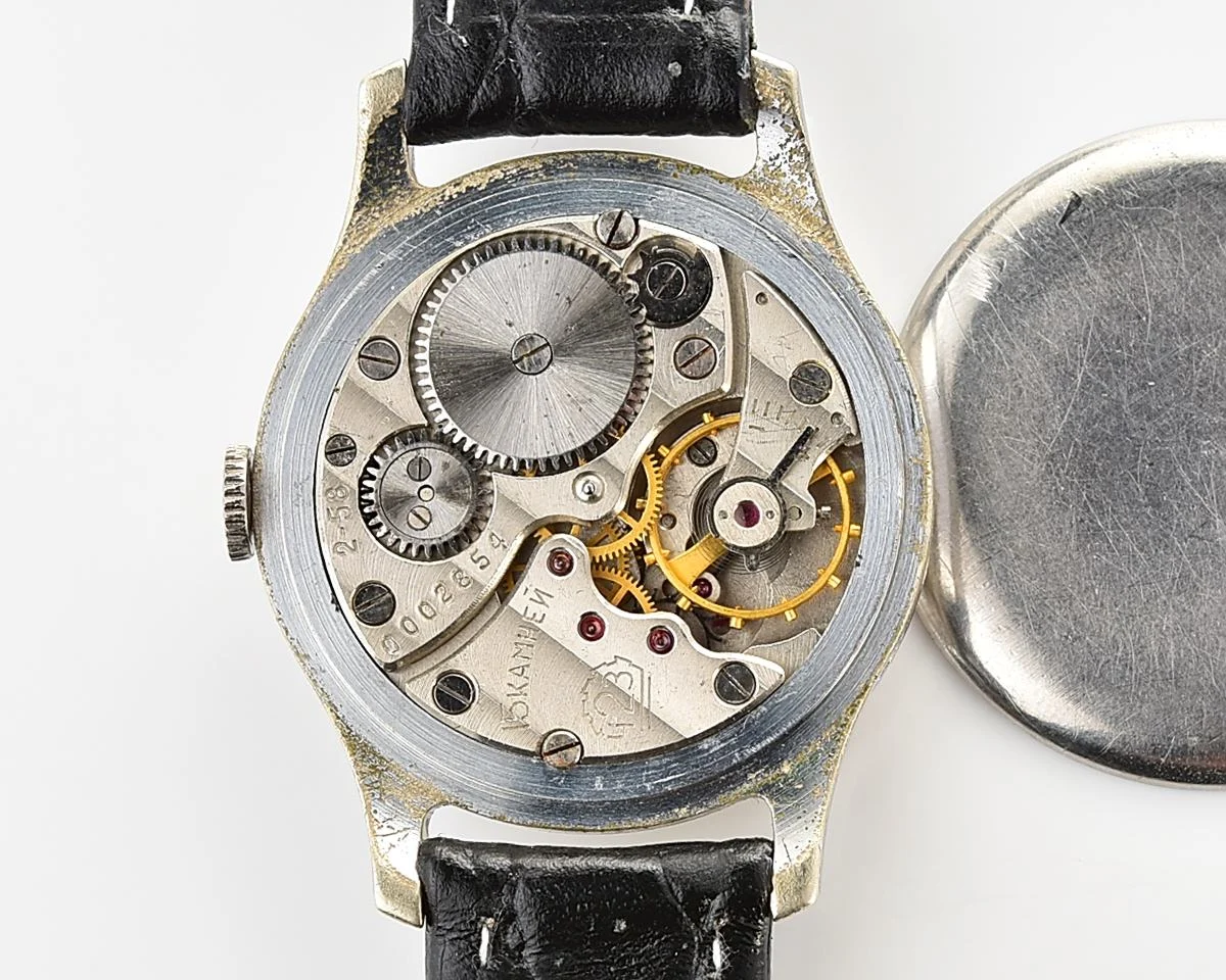 Vintage Soviet mechanical Pobeda watch, 2MChZ from 2nd quarter 1958!