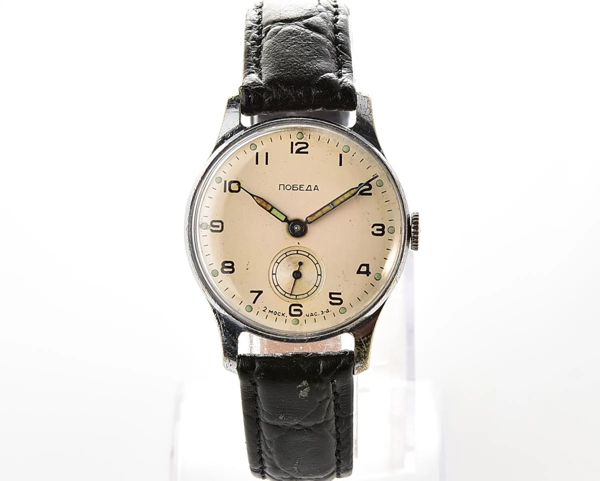 Vintage Soviet mechanical Pobeda watch, 2MChZ from 2nd quarter 1958!