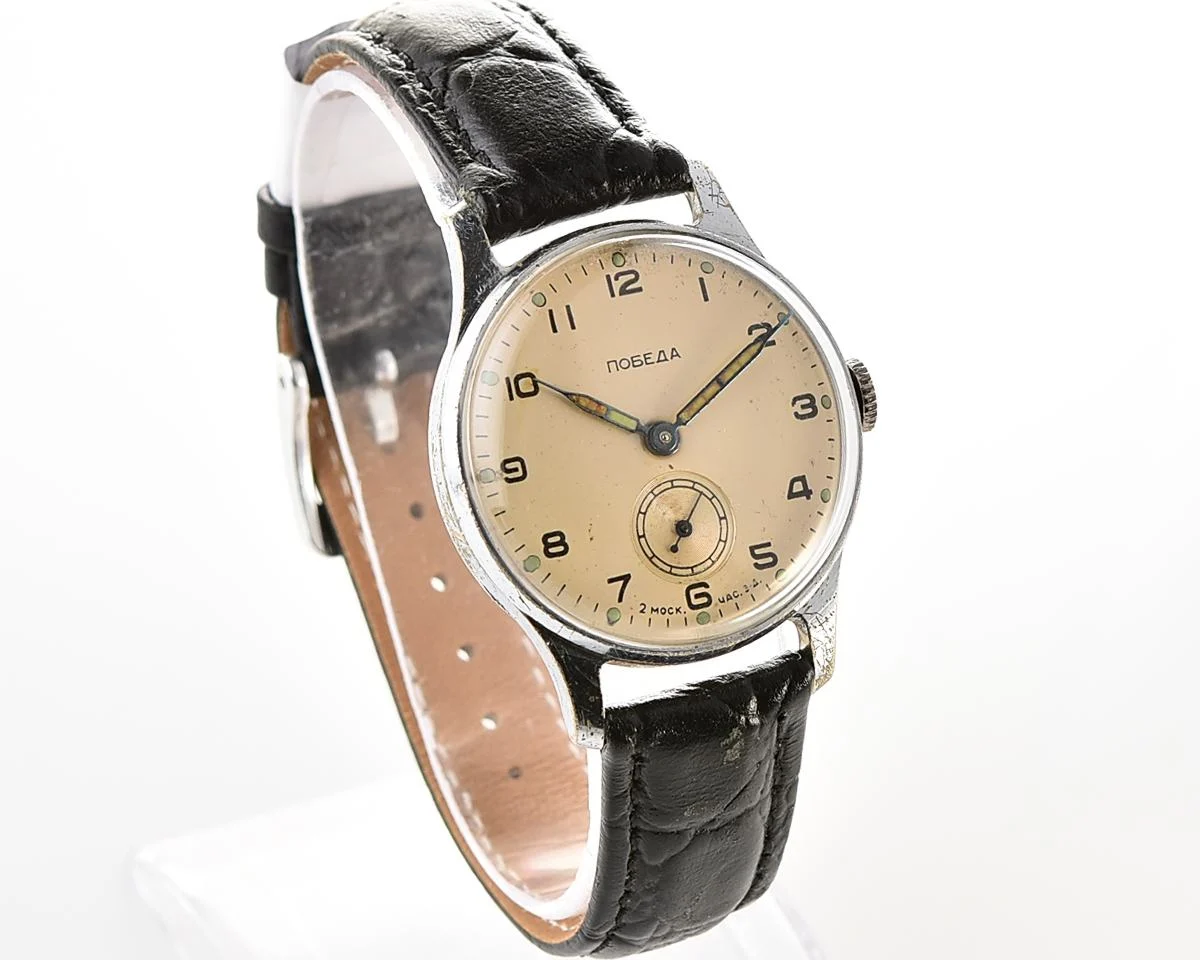 Vintage Soviet mechanical Pobeda watch, 2MChZ from 2nd quarter 1958!