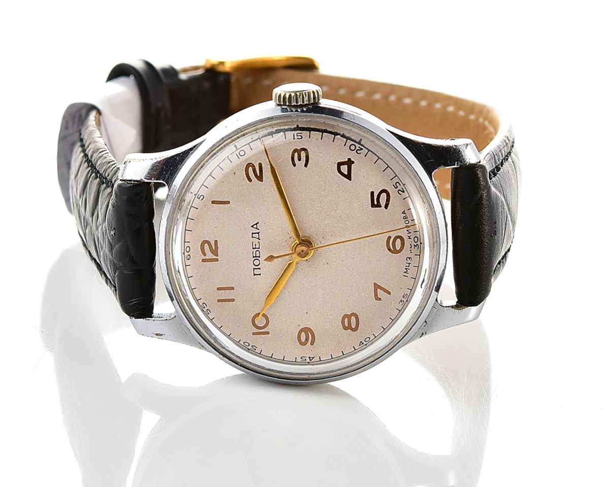Vintage soviet POBEDA watch from 1955 with engraved back - from the Central Committee of Communists Party of USSR!