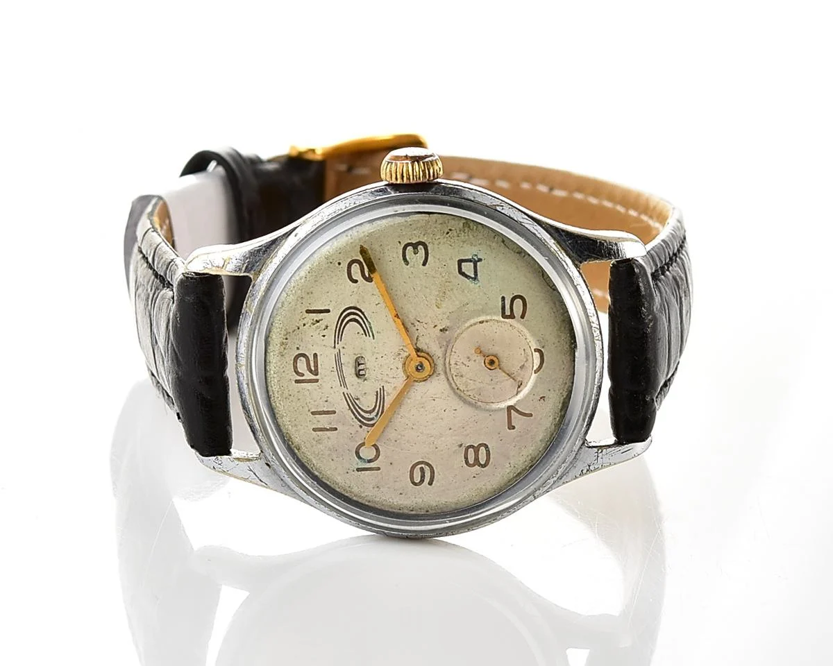 Rare! Vintage Soviet Saturn mechanical watch from the 1950s