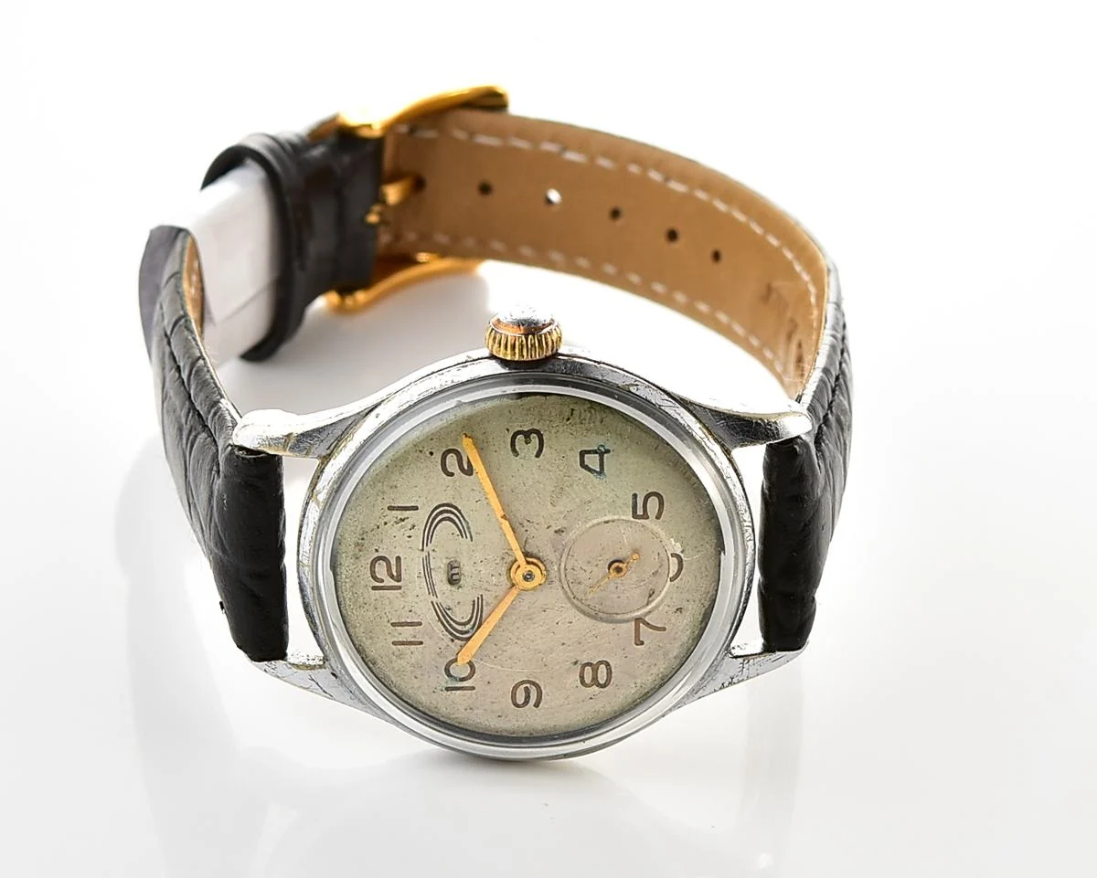 Rare! Vintage Soviet Saturn mechanical watch from the 1950s