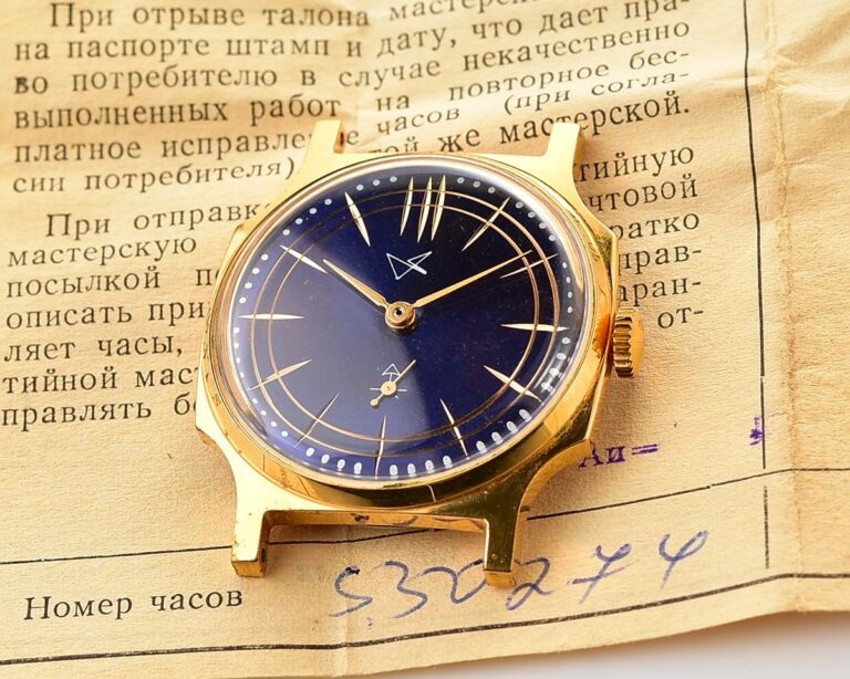 TIME CAPSULE: Soviet mechanical POBEDA gold-plated watch in box – New Old Stock(NOS)!