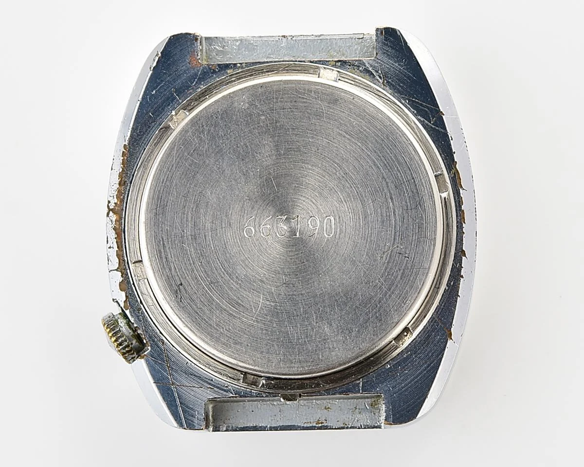 Large Soviet Poljot 3050 vintage wristwatch with quartz movement