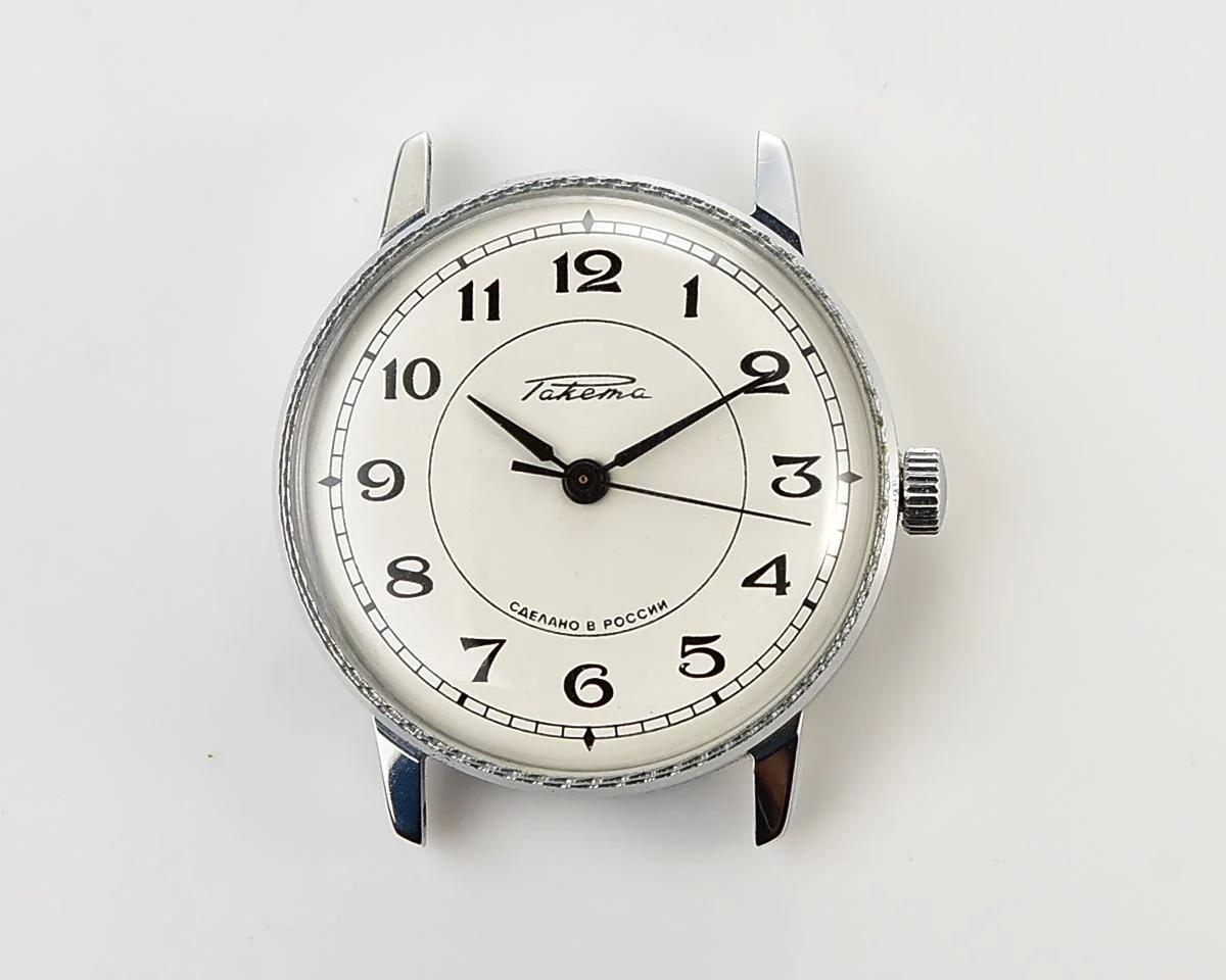 TIME CAPSULE: Vintage mechanical Raketa wristwatch, New Old Stock (NOS)!