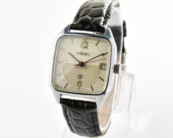 Vintage Soviet Raketa mechanical wristwatch