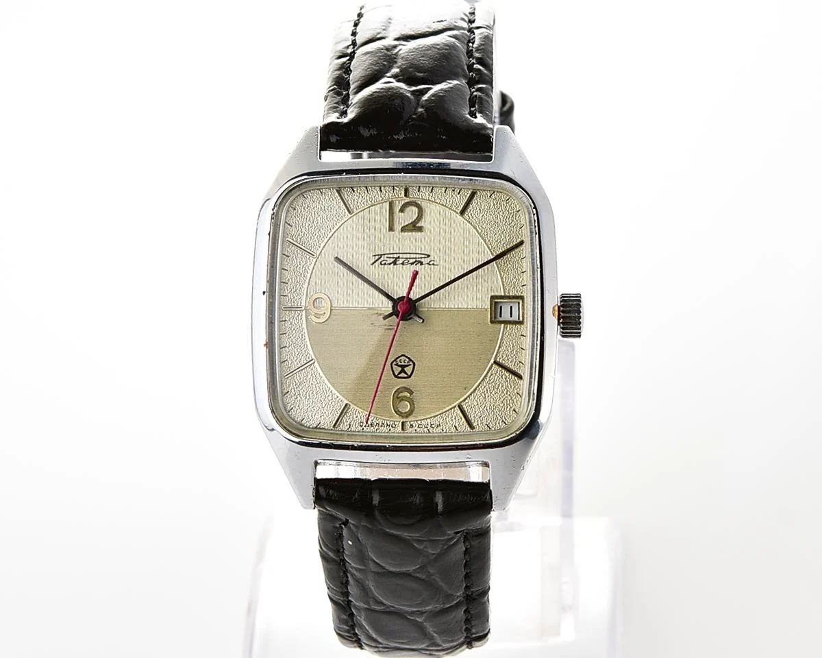 Vintage Soviet Raketa mechanical wristwatch