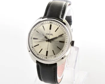 Excellent Soviet Raketa mechanical wristwatch