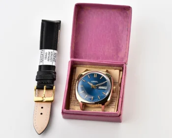 TIME CAPSULE: Soviet mechanical gold-plated Raketa with automatic self-winding movement - New Old Stock (NOS)!