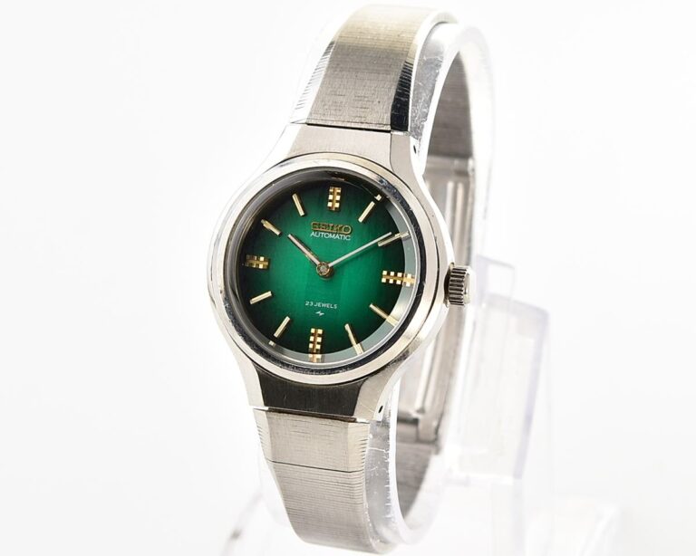 Vintage Seiko 23 Jewels Automatic with Rare Emerald Green Gradient Dial from October 1973