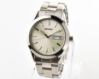 Seiko Spirit Day/Date Calendar quartz wristwatch from October 1996