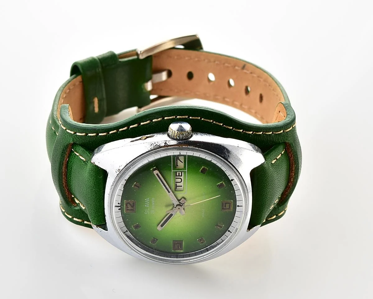 Large Soviet mechanical Slava vintage wristwatch