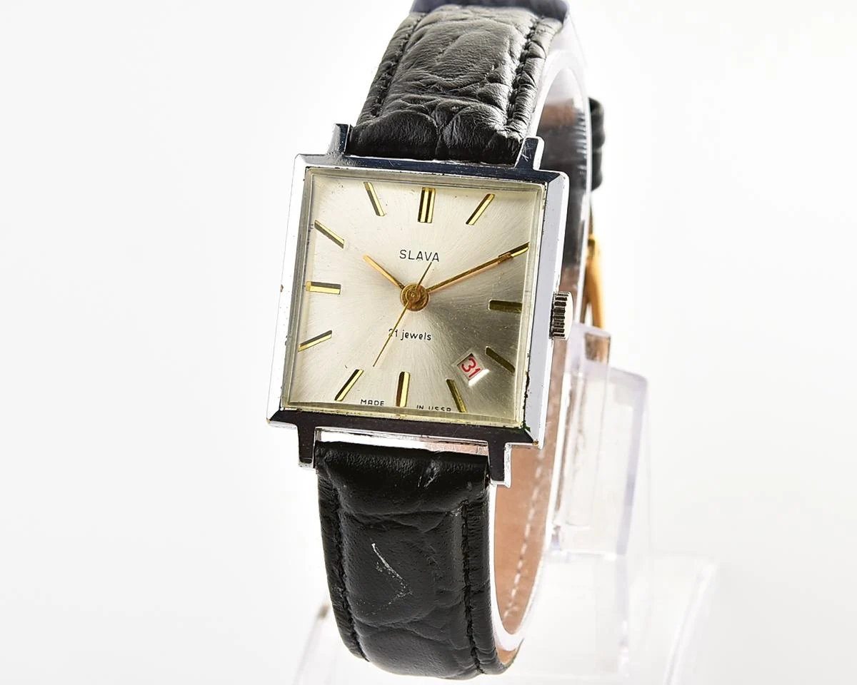 Square Slava Soviet mechanical watch with silver sunburst dial & date, 21 jewels, from the 1970s