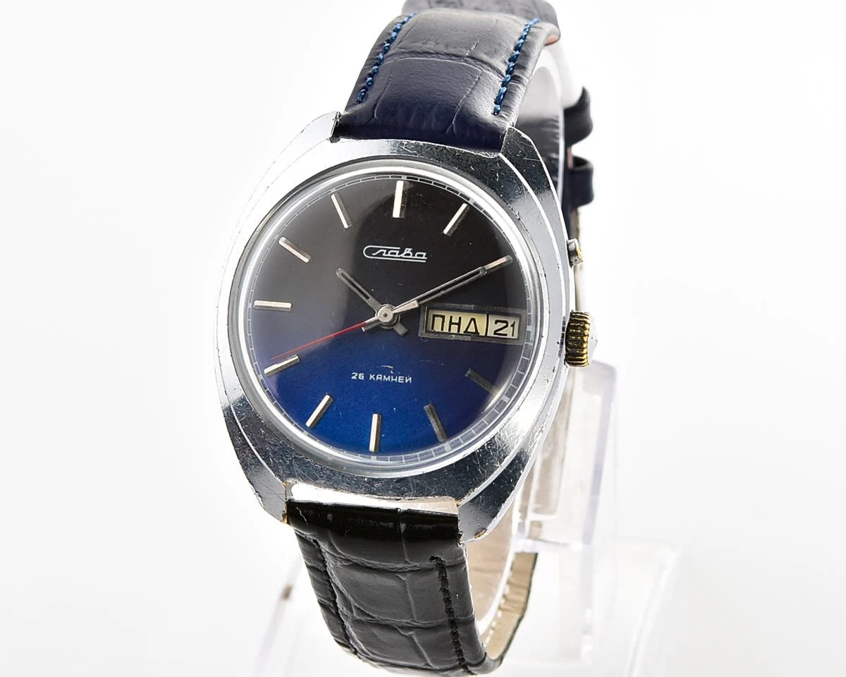 Slava vintage Soviet mechanical wristwatch + with two Nagata straps!