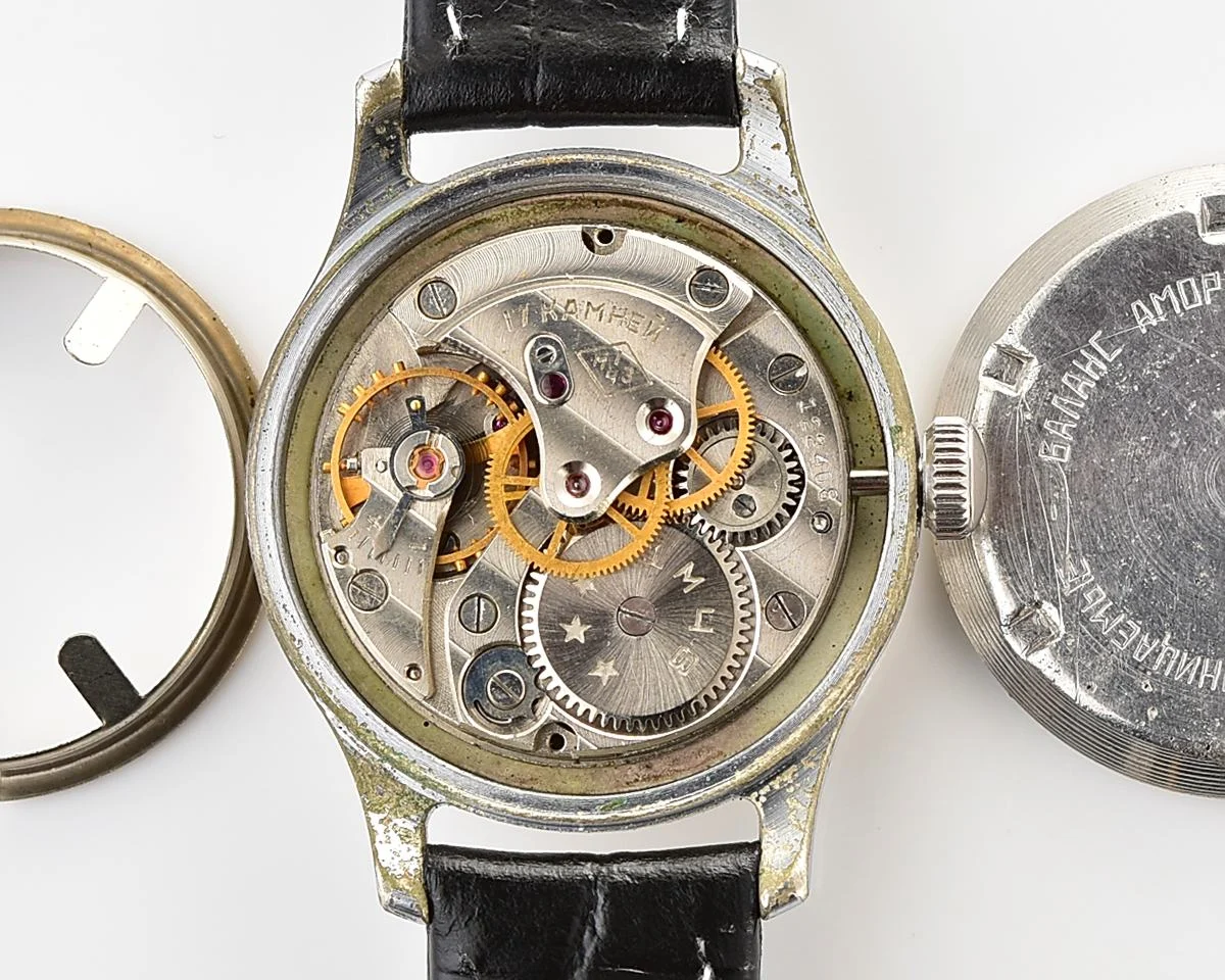 Excellent vintage Soviet Sportivnie mechanical watch from the 1950s