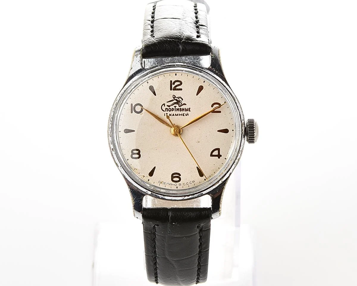 Excellent vintage Soviet Sportivnie mechanical watch from the 1950s