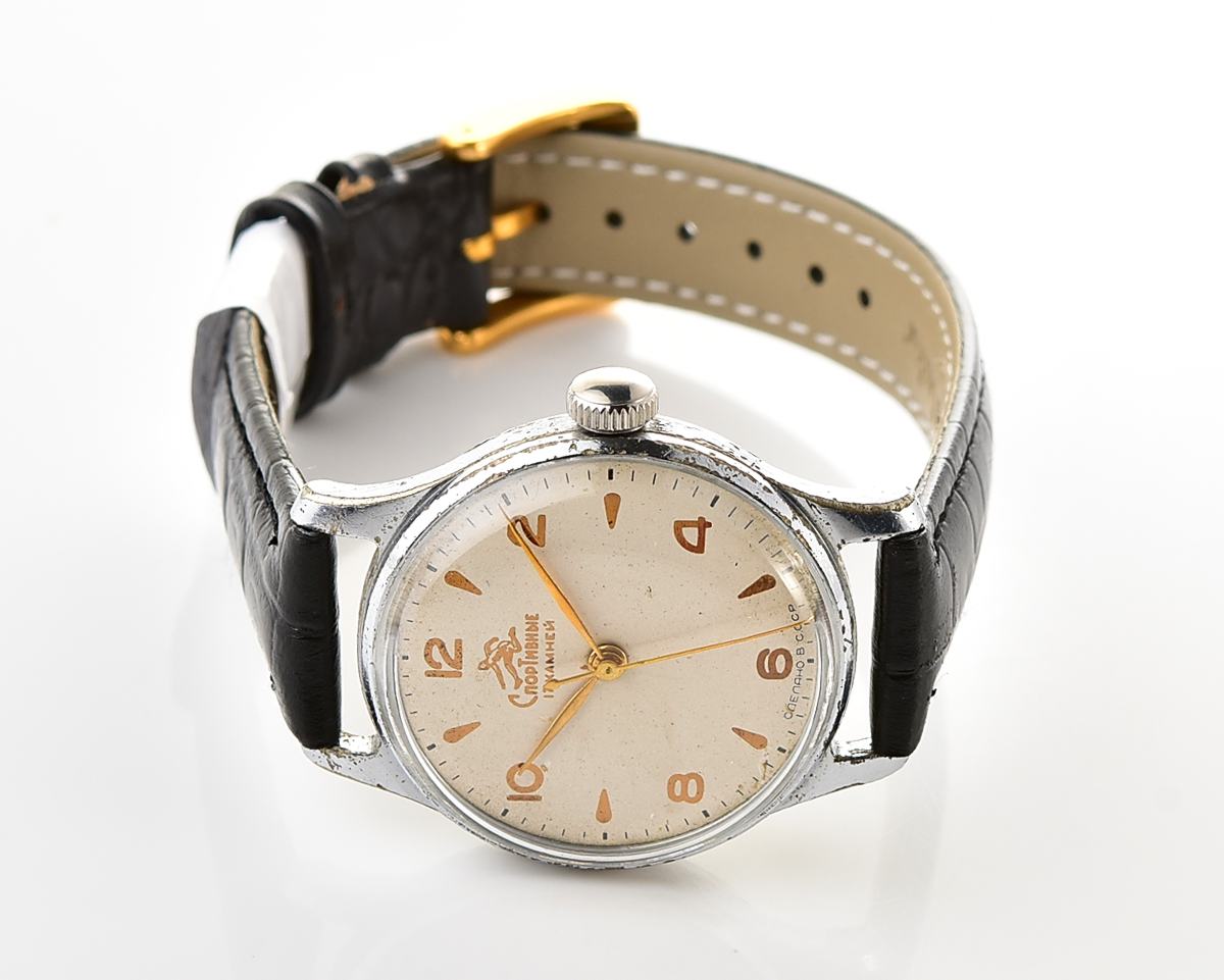 Excellent vintage soviet SPORTIVNIE mechanical watch from the 1950s