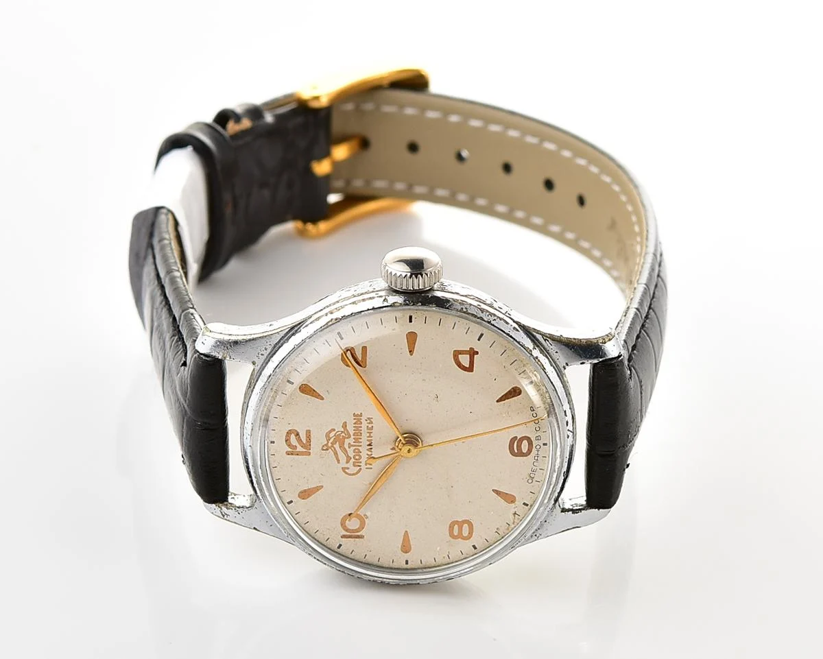 Excellent vintage Soviet Sportivnie mechanical watch from the 1950s