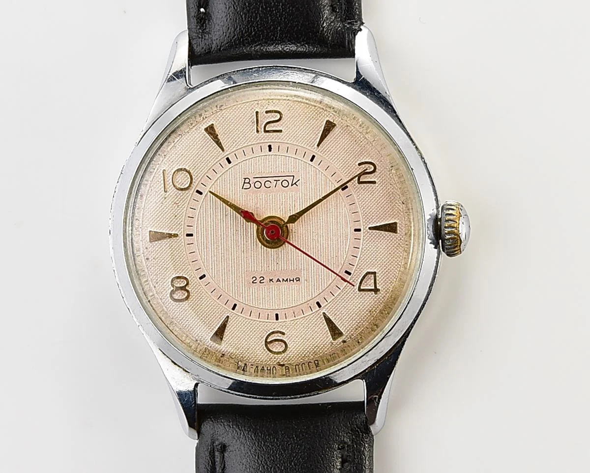 Soviet Wostok (Vostok) mechanical wristwatch with 22 jewels precision movement