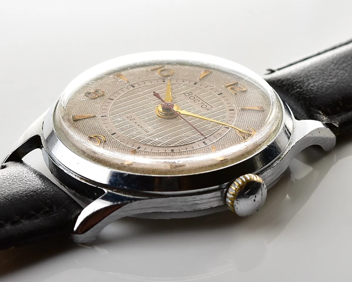 Soviet Wostok (Vostok) mechanical wristwatch with 22 jewels precision movement