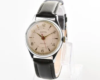 Soviet Wostok (Vostok) mechanical wristwatch with 22 jewels precision movement