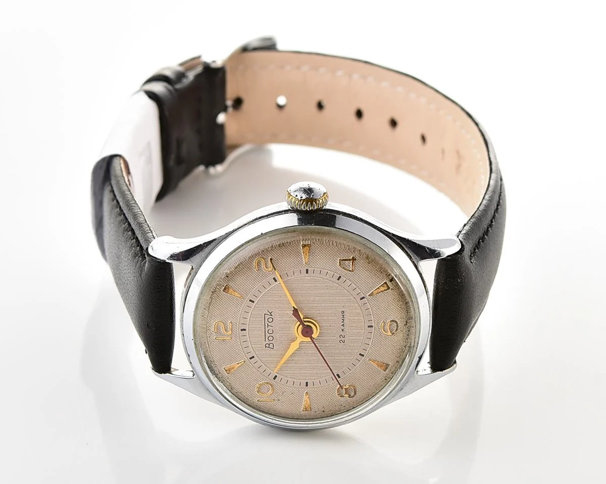 Soviet Wostok (Vostok) mechanical wristwatch with 22 jewels precision movement